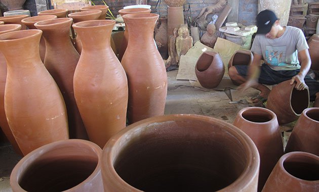 HAND CRAFT OF CLAY