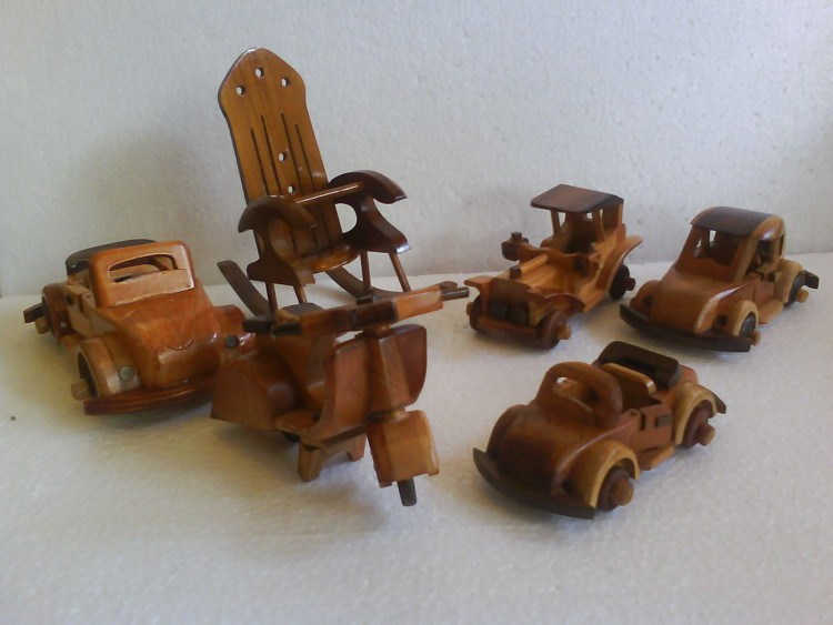 MINIATURE VEHICLES OF CRAFTS OF WOOD