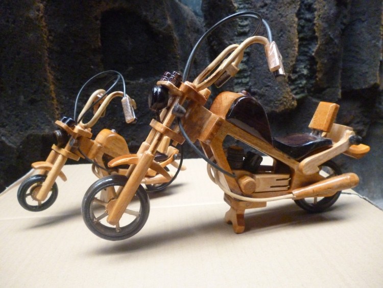 MINIATURE VEHICLES OF CRAFTS OF WOOD3